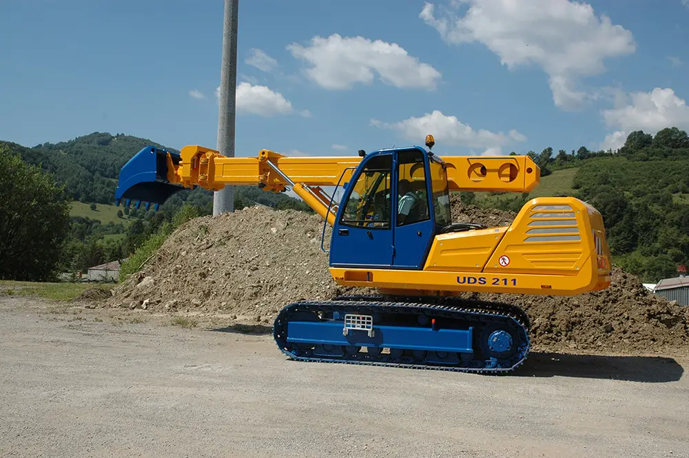 Экскаваторы-планировщики на гусеничном ходу