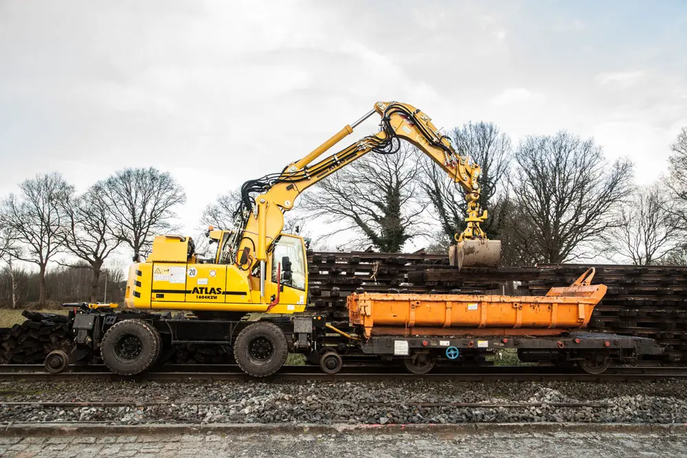 Железнодорожные экскаваторы