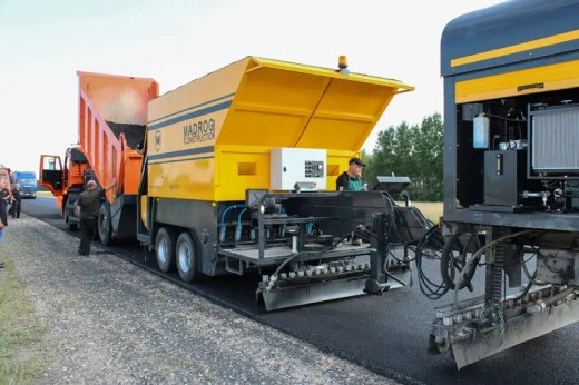 Битумощебнераспределитель