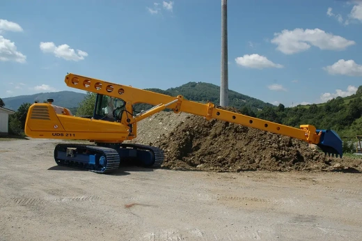 Экскаваторы-планировщики на гусеничном ходу